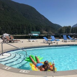 Meet your Posher, Stephanie